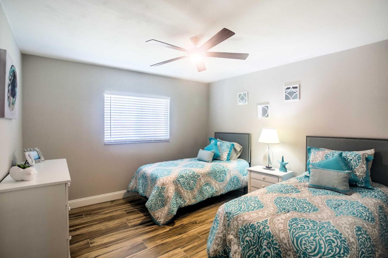 Naples Home With Lanai And Pool Near Vanderbilt Beach! Екстериор снимка